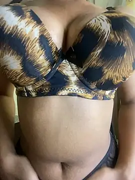 Snapshot of miss_lina chatting on January 12, 5:24 am miss lina online show from January 12, 5:24 am