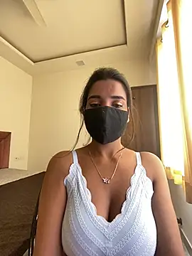 Snapshot of miss_lina chatting on February 4, 5:21 am miss lina online show from February 4, 5:21 am