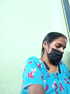 anusiya01 online show from February 18, 7:10 am