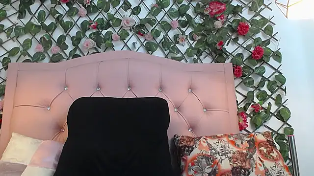Snapshot of ElizabethSweet_ chatting on April 30, 8:57 pm ElizabethSweet online show from April 30, 8:57 pm