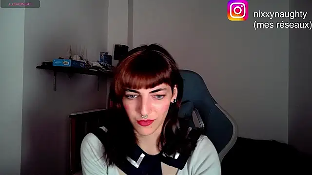 Snapshot of Nixxy_naughty chatting on January 9, 9:26 pm Nixxy naughty online show from January 9, 9:26 pm