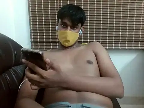 Snapshot of brownguy1234 chatting on December 7, 6:37 pm brownguy1234 online show from December 7, 6:37 pm