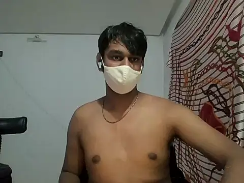 Snapshot of brownguy1234 chatting on January 9, 5:43 pm brownguy1234 online show from January 9, 5:43 pm