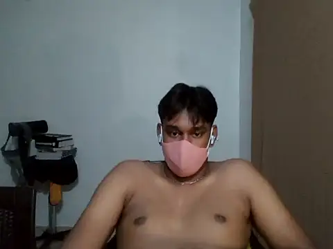 Snapshot of brownguy1234 chatting on March 20, 2:21 pm brownguy1234 online show from March 20, 2:21 pm