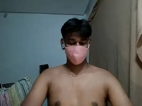 Snapshot of brownguy1234 chatting on March 21, 6:40 pm brownguy1234 online show from March 21, 6:40 pm