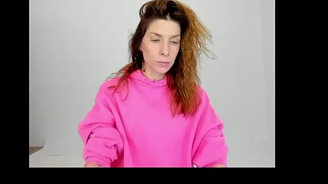 YourSuperModel online show from April 4, 11:51 am