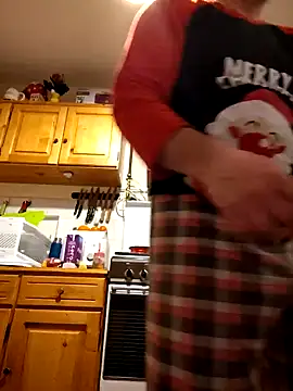 Snapshot of intx800 chatting on January 24, 3:11 am intx800 online show from January 24, 3:11 am