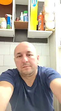 Snapshot of intx800 chatting on February 2, 2:45 pm intx800 online show from February 2, 2:45 pm