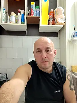 Snapshot of intx800 chatting on February 26, 4:24 pm intx800 online show from February 26, 4:24 pm