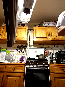 Snapshot of intx800 chatting on March 18, 3:09 am intx800 online show from March 18, 3:09 am