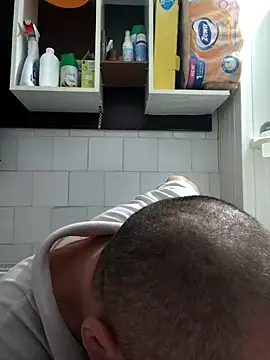 Snapshot of intx800 chatting on March 23, 4:38 am intx800 online show from March 23, 4:38 am