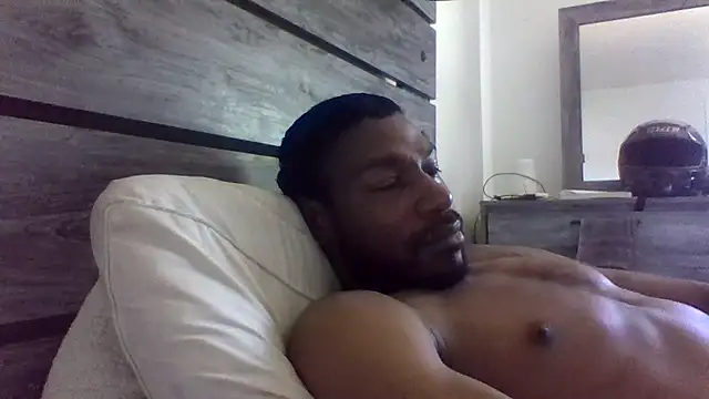 Snapshot of Mcoleman4642 chatting on September 13, 3:34 pm Mcoleman4642 online show from September 13, 3:34 pm