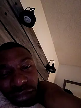 Snapshot of Mcoleman4642 chatting on March 9, 9:02 am Mcoleman4642 online show from March 9, 9:02 am