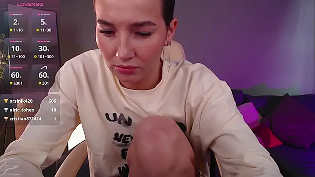 Bellla Haddid online show from February 24, 3:55 am