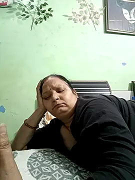 Kavya kapoor online show from February 17, 8:52 am