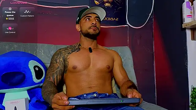 ERIC HARRISON online show from March 8, 9:51 pm