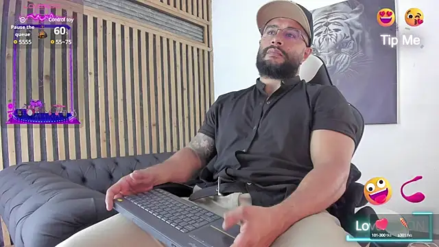 Luke  09 online show from March 18, 12:14 pm