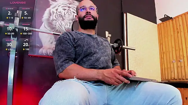 Luke  09 online show from December 2, 11:26 am