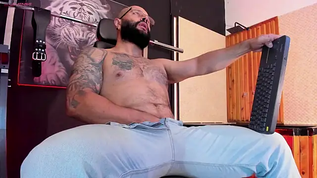 Luke  09 online show from April 16, 12:17 pm