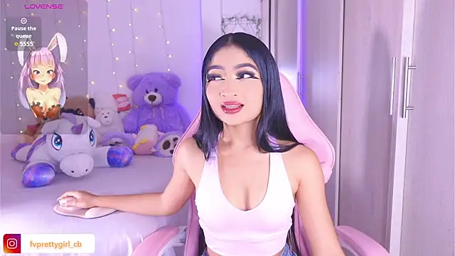 urfavprettygirl online show from April 13, 10:21 am