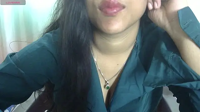 Snapshot of Preeti-Sexy chatting on February 17, 8:00 am Preeti-Sexy online show from February 17, 8:00 am