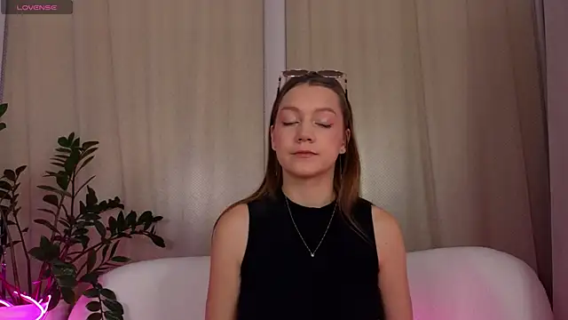 AliceBrayan online show from March 17, 5:12 am