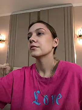 AliceBrayan online show from March 13, 5:08 pm