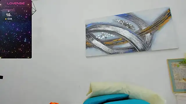 Snapshot of ebony_beckyy chatting on December 18, 8:03 pm ebony beckyy online show from December 18, 8:03 pm