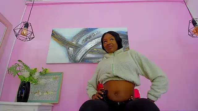 Snapshot of ebony_beckyy chatting on February 19, 3:27 pm ebony beckyy online show from February 19, 3:27 pm