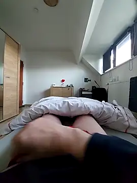 Snapshot of pascalino100 chatting on March 4, 7:08 am pascalino100 online show from March 4, 7:08 am