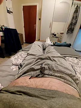 Snapshot of pascalino100 chatting on October 9, 4:38 pm pascalino100 online show from October 9, 4:38 pm