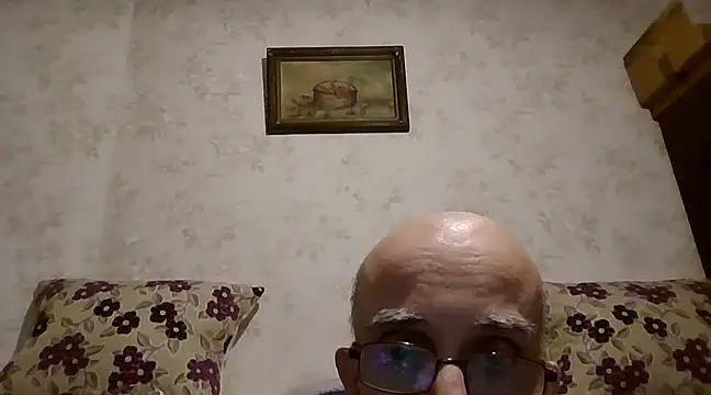 Snapshot of mariusica1@xh chatting on January 27, 12:54 am mariusica1xh online show from January 27, 12:54 am