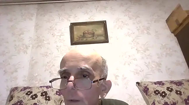 Snapshot of mariusica1@xh chatting on March 14, 7:12 pm mariusica1xh online show from March 14, 7:12 pm