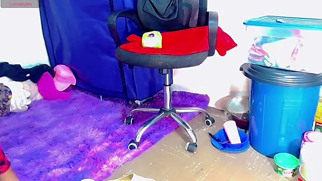 nicol gill  online show from February 11, 5:29 pm