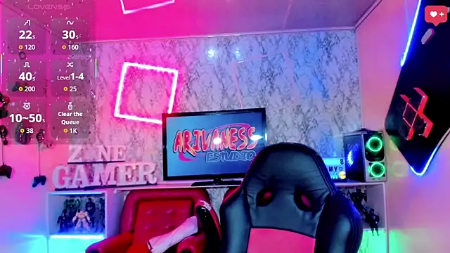 nicol gill  online show from April 10, 11:15 am