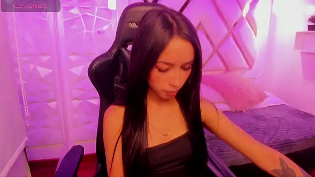 sophie ws online show from November 25, 11:38 pm