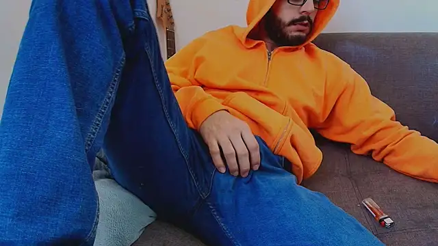 thomas gun online show from April 18, 7:07 pm