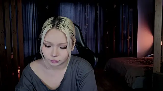 RileyMee online show from February 10, 3:21 am