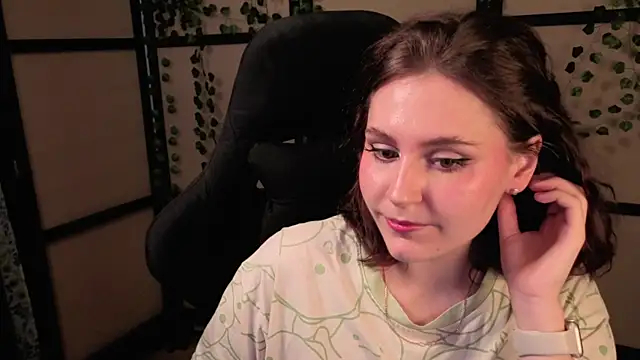 Diana Flower online show from April 8, 2:39 pm