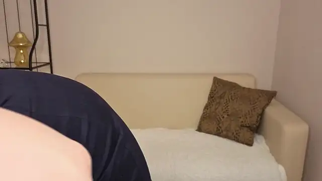 Helens love online show from April 2, 2:53 am