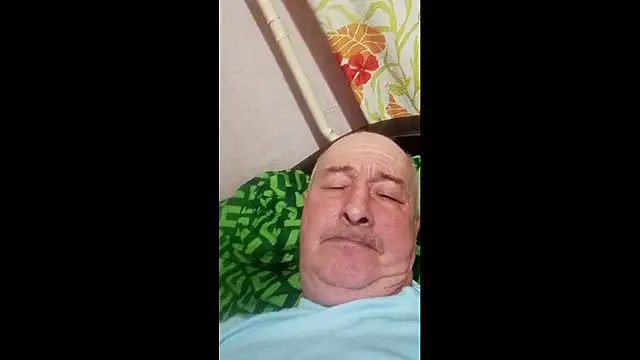 Snapshot of Caprron chatting on March 10, 6:13 pm Caprron online show from March 10, 6:13 pm