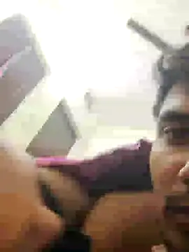 Snapshot of riya190 chatting on December 15, 7:10 pm riya190 online show from December 15, 7:10 pm