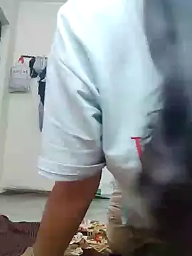 Snapshot of riya190 chatting on January 20, 5:06 pm riya190 online show from January 20, 5:06 pm