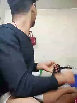 Snapshot of riya190 chatting on January 23, 6:03 pm riya190 online show from January 23, 6:03 pm