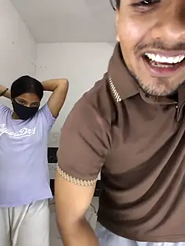 Snapshot of riya190 chatting on September 9, 6:07 pm riya190 online show from September 9, 6:07 pm