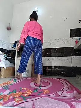 Snapshot of riya190 chatting on November 13, 8:35 am riya190 online show from November 13, 8:35 am