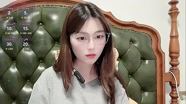 Sweet-Angel999 online show from June 30, 4:30 pm
