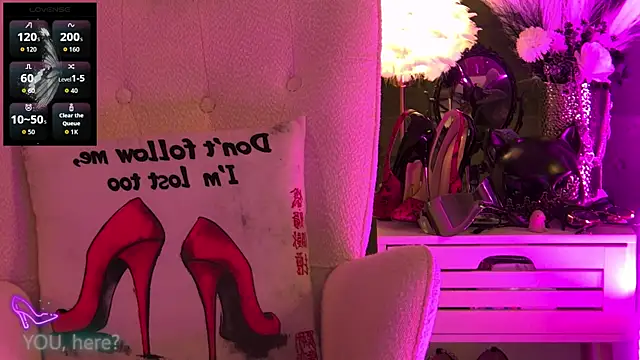 ZoeMesmerize online show from November 12, 4:02 am