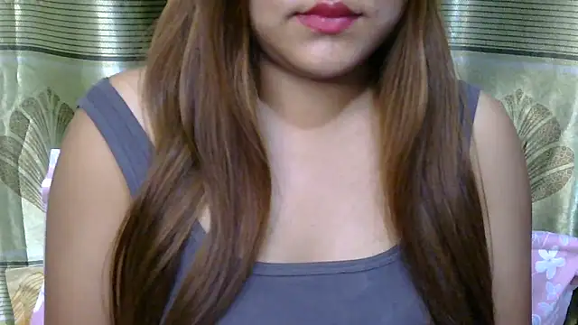 queen angelina online show from April 16, 6:30 pm