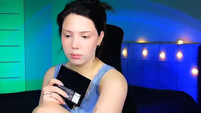 Stacy Gonzales  online show from February 27, 6:18 am